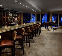 Lighthouse Pointe at Grand Lucayan