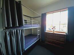Coogee Beach House - Hostel