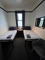 Coogee Beach House - Hostel