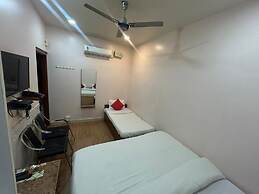 Hotel Thikana Palace