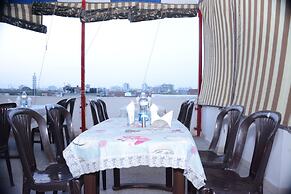 Hotel Thikana Palace