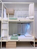 Amy 2 Hostel Hue