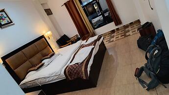 Hotel D'Zojila - Kargil