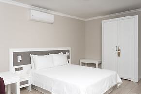 Bay Nihat Lale Otel
