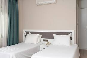 Bay Nihat Lale Otel