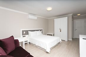 Bay Nihat Lale Otel