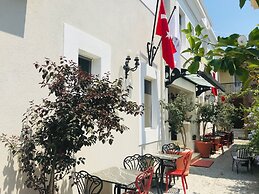 Bay Nihat Lale Otel