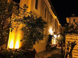 Bay Nihat Lale Otel