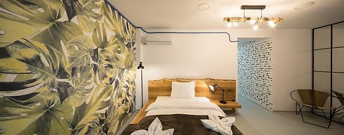 Omega House Hotel
