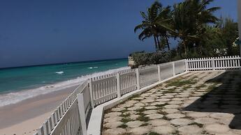 Maxwell Beach Apartment