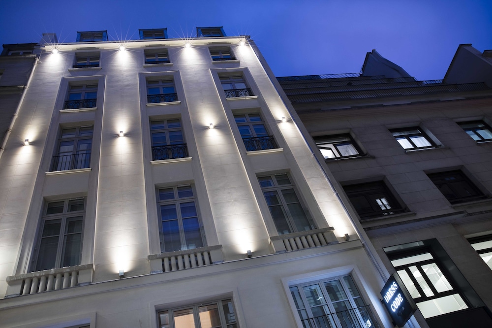 Hôtel Dress Code