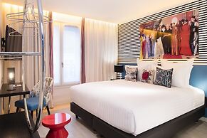 Hôtel Dress Code