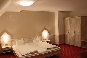 Central Hotel