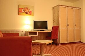 Central Hotel