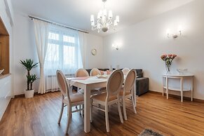 City Lights Apartments - Bosacka