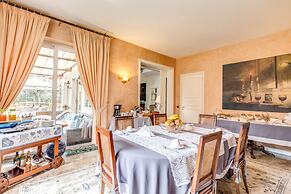 La Gaura Guest House