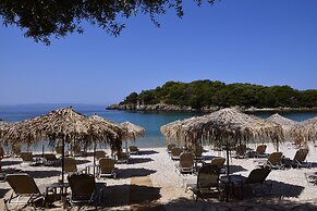 Prima Vista Beachfront Boutique Hotel