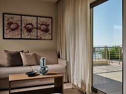 Prima Vista Beachfront Boutique Hotel