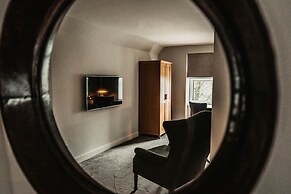 Broadford Hotel
