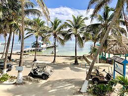 Aqua Vista Beachfront Suites