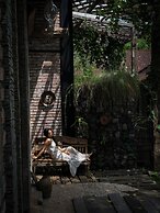 Taman Nauli Bed & Breakfast