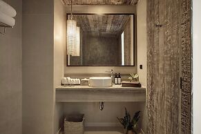 Dinso Resort & Villas Phuket, Vignette Collection by IHG