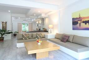 Isara Khao Lak