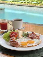 Isara Khao Lak