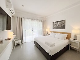 Isara Khao Lak