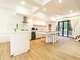 Isara Khao Lak