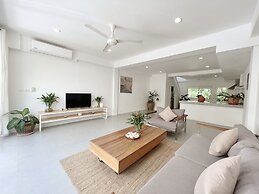 Isara Khao Lak