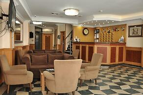 Grand Papirus Hotel