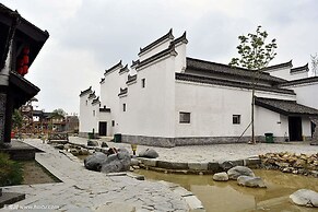 Huangshan Castle In The Sky Hotel