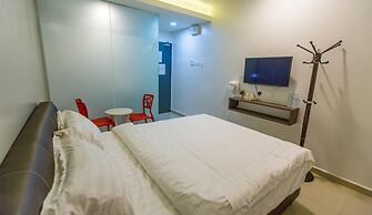U Plus Budget Hotel