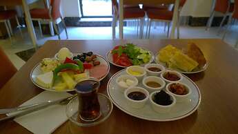 Apameia Hotel