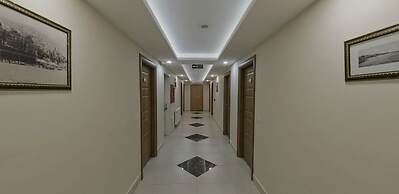 Apameia Hotel