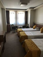 Apameia Hotel