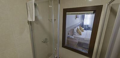 Apameia Hotel