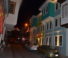 Apameia Hotel