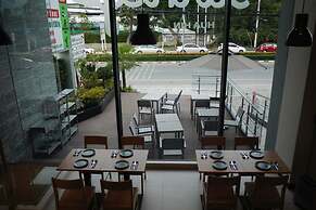 Nice Residence Hotel Huahin