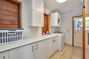 Reeflections Beachfront Holiday House