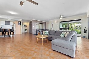 Dolce Vita Beachfront Holiday House
