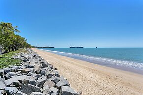 Dolce Vita Beachfront Holiday House