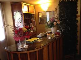 Hotel Rey