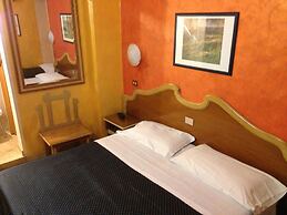 Hotel Rey