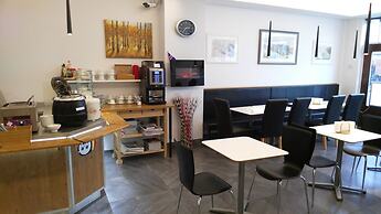 100 Iceland Hotel