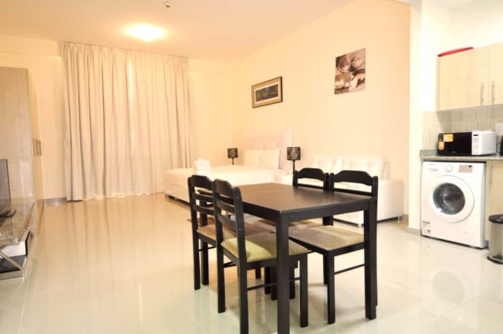 Piks Key- Madison Residences