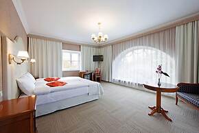 Skrunda Manor Hotel