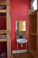 Urban Hive Backpackers