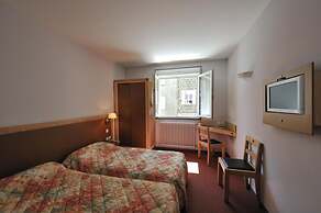 Logis Hôtel Le Cygne